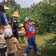 家族でバケツ採り
